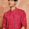 VASTRAMAY Bandhani Printed Mandarin Collar Straight Kurta